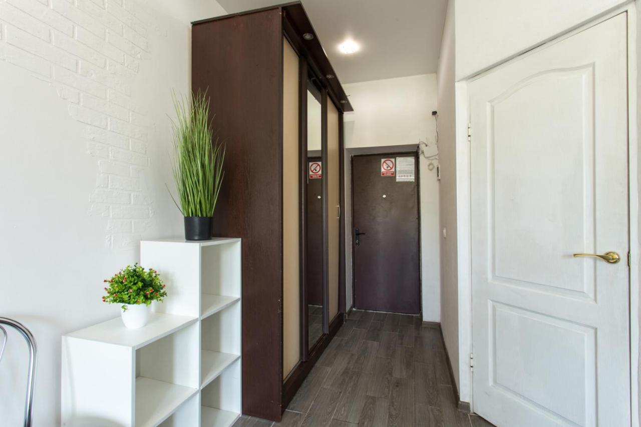 Well Located Studio - Yaroslavska Str. 21 Apartamento Jarkov Exterior foto