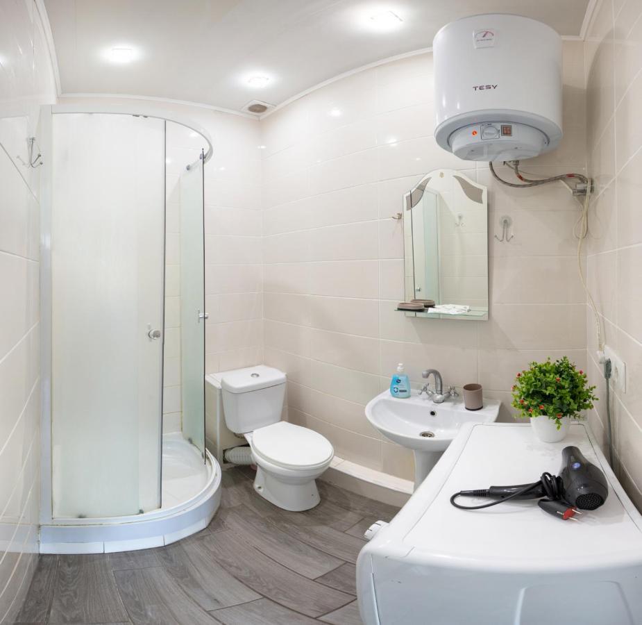 Well Located Studio - Yaroslavska Str. 21 Apartamento Jarkov Exterior foto