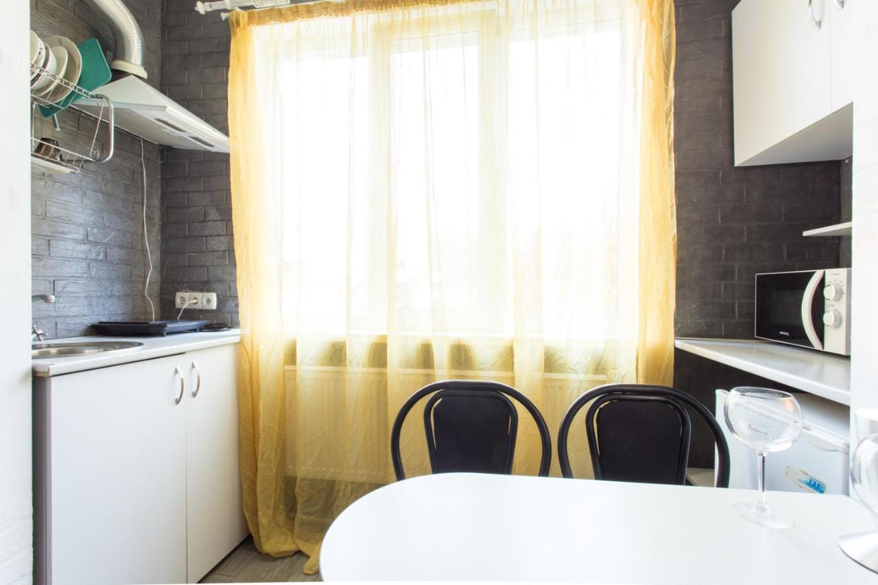 Well Located Studio - Yaroslavska Str. 21 Apartamento Jarkov Exterior foto