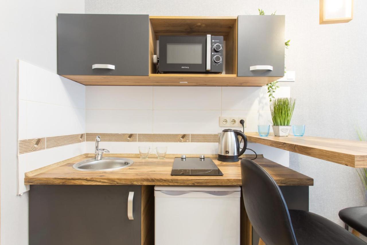 Well Located Studio - Yaroslavska Str. 21 Apartamento Jarkov Exterior foto