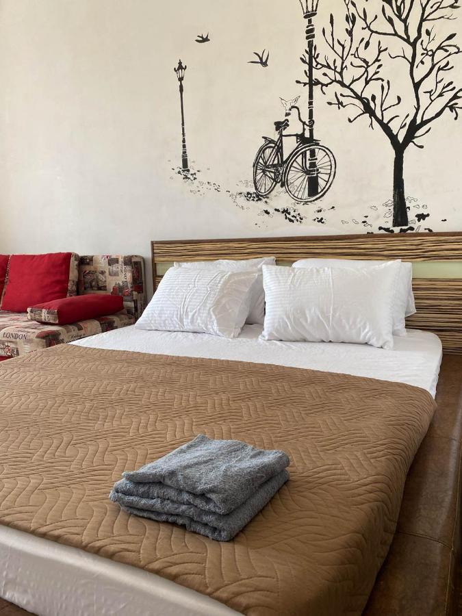 Well Located Studio - Yaroslavska Str. 21 Apartamento Jarkov Exterior foto